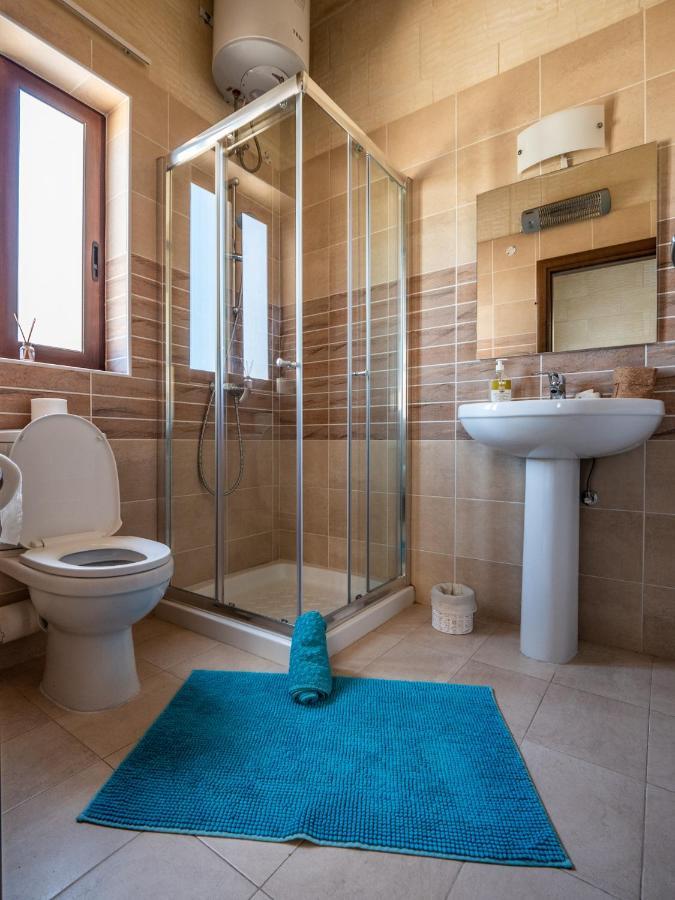 250 Yo Tal-Bambinu Boutique Farmhouse Xagħra Eksteriør billede