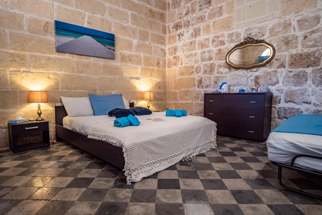 250 Yo Tal-Bambinu Boutique Farmhouse Xagħra Eksteriør billede