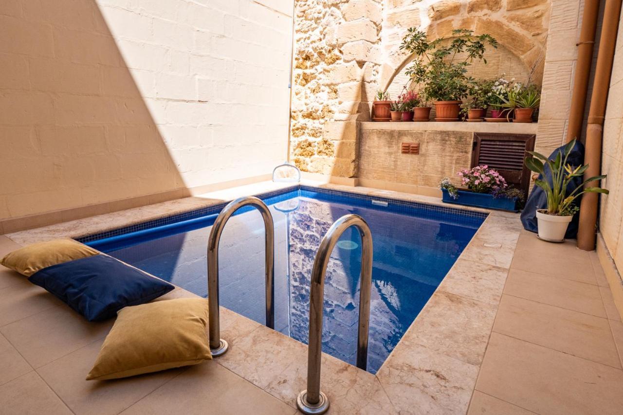 250 Yo Tal-Bambinu Boutique Farmhouse Xagħra Eksteriør billede
